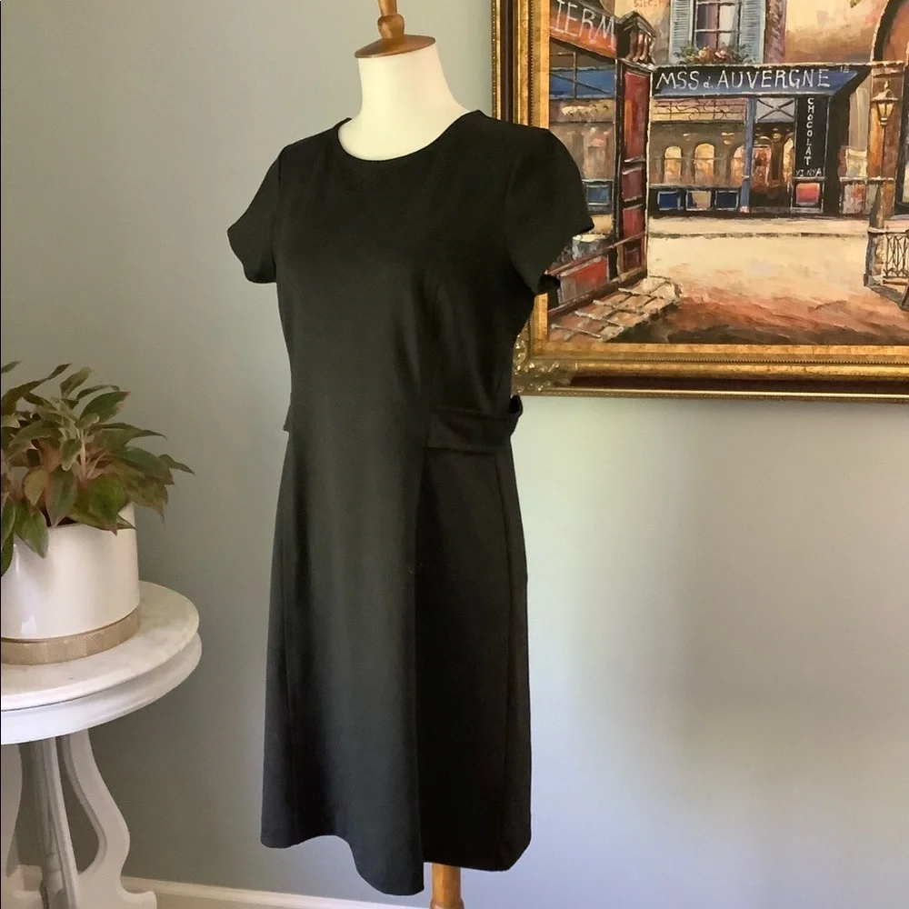 LOFT Black A-Line Knit Short Sleeve Dress Size 6